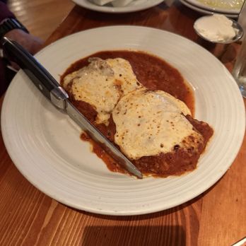 Paisano's on Broadway - Veal Parmesan - Italian Near Me - Richmond, Illinois