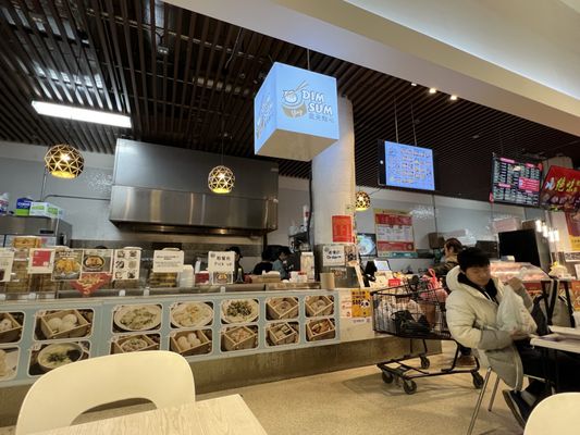 Ying Dim Sum 88 蓝天点心 by null