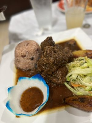 Photo of Tropical Flava - Macon, GA, US. Oxtails