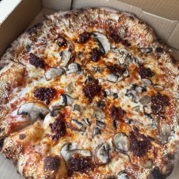 Revolver Pizza - Nduja spicy pizza - Pizza Near Me - Woodbridge, Ontario Revolver Pizza - Nduja spicy pizza - Pizza Near Me - Woodbridge, Ontario