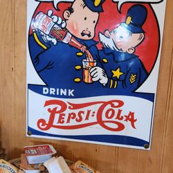 Hot Biscuit Diner - Pepsi