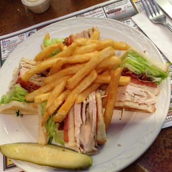 Springfield Diner - Turkey and Bacon - Diners Near Me - Springfield, Pennsylvania