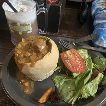 Leaky Cauldron At Universal Orlando - Frozen butter beer, Beef Lamb & Guinness Stew - British Near Me - Orlando, Florida Leaky Cauldron At Universal Orlando - Frozen butter beer, Beef Lamb & Guinness Stew - British Near Me - Orlando, Florida
