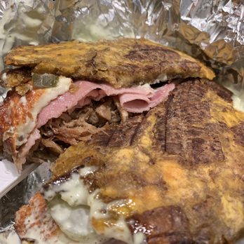 Patacon Pisao - Patacon Cubano - Venezuelan Near Me - Elmhurst, New York Patacon Pisao - Patacon Cubano - Venezuelan Near Me - Elmhurst, New York