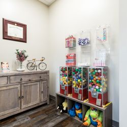Asiri Family Dentistry - Perk Station