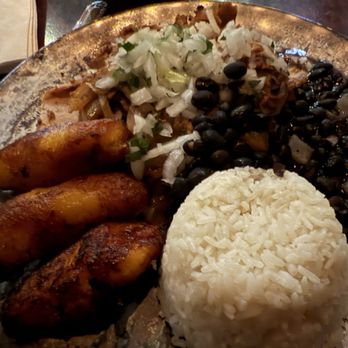 Cafecito - Lechon Platillo was a good size and food was very tasty - Cuban Near Me - Chicago, Illinois