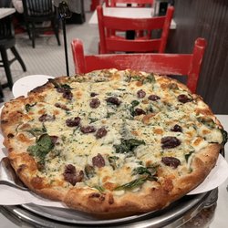 Solorzano's Pizza - Webber Street - White Pie with Kalamata Olives and Spinach