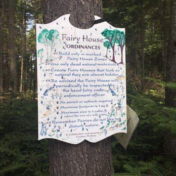 Cliff Trail - In addition to a hiking trail, this is also home to many Fairy Houses! - Hiking Near Me - Harpswell, Maine