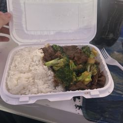 Ming Wok - Chicken and broccoli