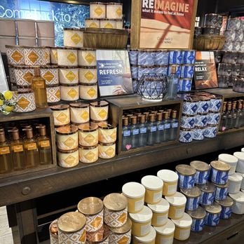BATH & BODY WORKS - Updated November 2025 - 13 Photos & 22 Reviews