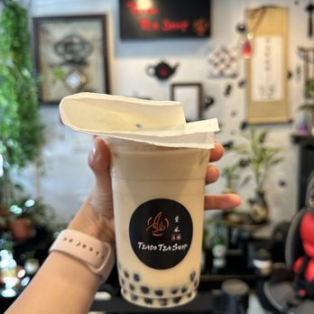 Teado Tea Shop - Oolong milk tea - Coffee & Tea Near Me - New York, New York