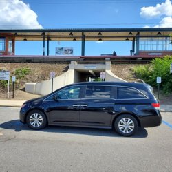 Long Island Taxi and Airport Service - Taxi to the train Long Island NY