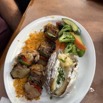 El Potrero - Chicken kabob platillo. - Mexican Near Me - Tijuana, BCN