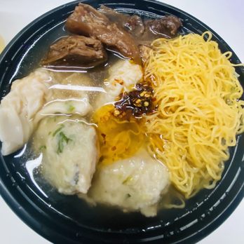 Maxi’s Noodle - Dace fish balls, dumplings and beef stew noodle soup $12 - Cantonese Near Me - Flushing, New York Maxi’s Noodle - Dace fish balls, dumplings and beef stew noodle soup $12 - Cantonese Near Me - Flushing, New York