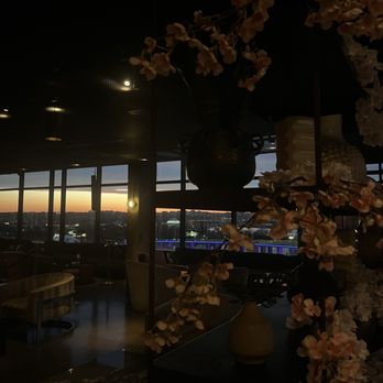 12 Stories - Lounges Near Me - Washington, DC, District of Columbia