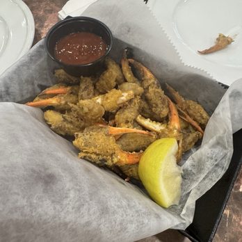 Brady's Steaks and Seafood - Fried crab claws - Seafood Near Me - Pascagoula, Mississippi