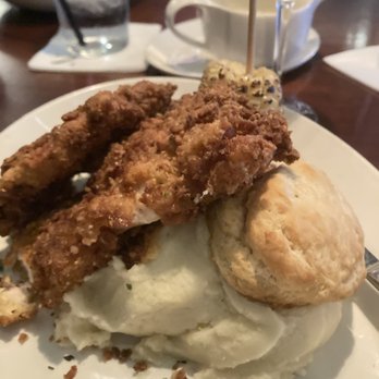 Nick's San Clemente - Fried Chicken w/Biscuit and Mashed Potatoes - American Near Me - San Clemente, California