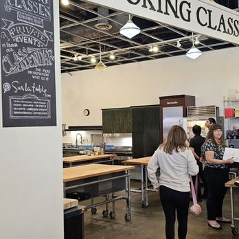 Sur La Table - Kitchen Supplies Near Me - Newport Beach, California