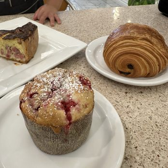 La Princière - Raspberry Muffin, Chocolate Croissant, Ham and Cheese Quiche - Bakeries Near Me - Thousand Oaks, California