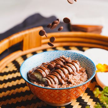 Alihan's Coffee and Breakfast - Chocolate and banana topped oatmeal - Breakfast & Brunch Near Me - Pittsburgh, Pennsylvania Alihan's Coffee and Breakfast - Chocolate and banana topped oatmeal - Breakfast & Brunch Near Me - Pittsburgh, Pennsylvania