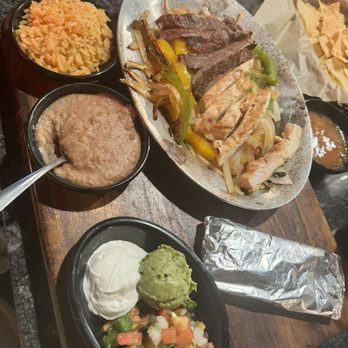 Rosa's Mexican Cocina - FAJITA PLATTER - Mexican Near Me - Terrell, Texas