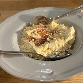 Colossus - Peach mess dessert - Bakeries Near Me - Long Beach, California Colossus - Peach mess dessert - Bakeries Near Me - Long Beach, California