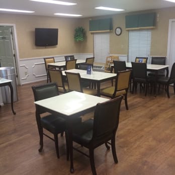 Days Inn by Wyndham Americus - Breakfast area - Hotels Near Me - Americus, Georgia