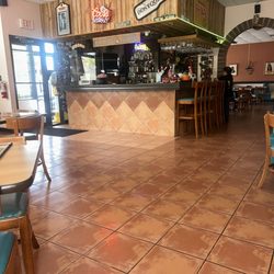 El Tejano Mexican Restaurant - The bar
