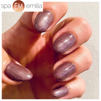 Spa Emilia - Velvet nails at Spa Emilia - Day Spas Near Me - Chicago, Illinois