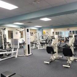 AdventHealth Sports Med & Rehab - From physical therapy to medical fitness, our expert team can help you reach your goals.