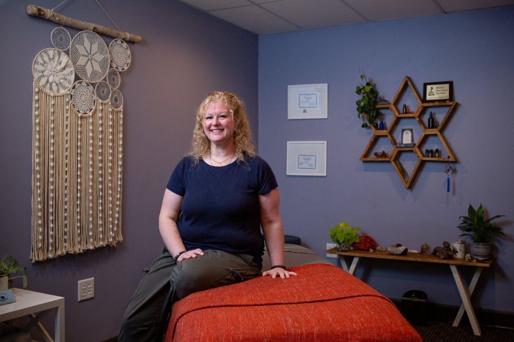 MAMA BEAR MASSAGE Updated October 2024 8131 Wornall Rd, Kansas City