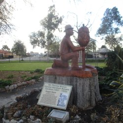 Horsham Botanical Gardens - Sculpture
