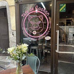 Tete De Cochon - Exterior