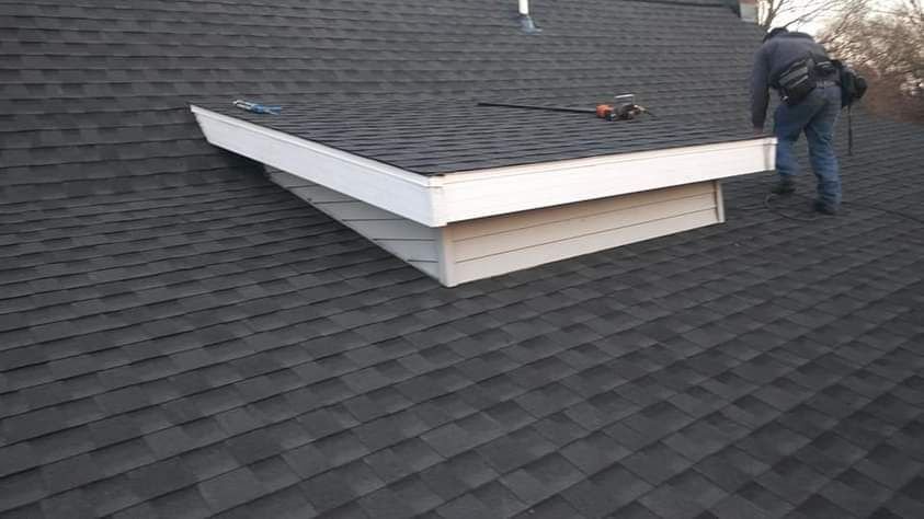 Slide of Mendoza & M  Roofing