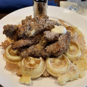 Hamilton's Kitchen - Chicken & Waffles - New American Near Me - Winter Park, Florida