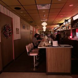 Fizzy’s Fountain & Liquors - The bar