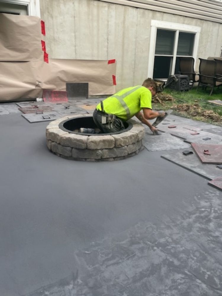 SPARTAN CUSTOM CONCRETE 14 Photos 63 Parc Forest Trl, Hawk Point