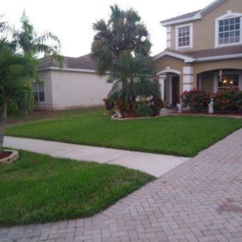 Lee The Lawn Man - A customer - Lawn Services Near Me - Naples, Florida Lee The Lawn Man - A customer - Lawn Services Near Me - Naples, Florida