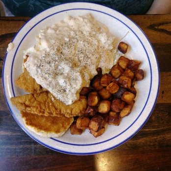 The Blue Pig Diner - Friend chicken eggs and biscuits with gravy - Diners Near Me - Gorham, Maine The Blue Pig Diner - Friend chicken eggs and biscuits with gravy - Diners Near Me - Gorham, Maine