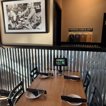 Tapville Social - Naperville - Bars Near Me - Naperville, Illinois Tapville Social - Naperville - Bars Near Me - Naperville, Illinois