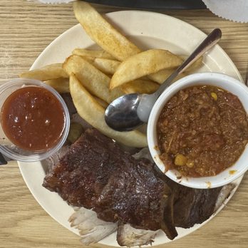 Old Hickory House - People pleaser with fries and Brunswick stew - Barbeque Near Me - Tucker, Georgia