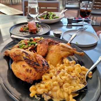 The Front Yard - Chicken dinner - Beer Gardens Near Me - Las Vegas, Nevada The Front Yard - Chicken dinner - Beer Gardens Near Me - Las Vegas, Nevada
