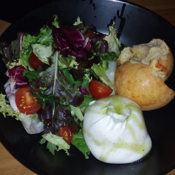 Alcavalo - Burraca de queso con mozzarella - Italian Near Me - Torrejón de Ardoz, M Alcavalo - Burraca de queso con mozzarella - Italian Near Me - Torrejón de Ardoz, M
