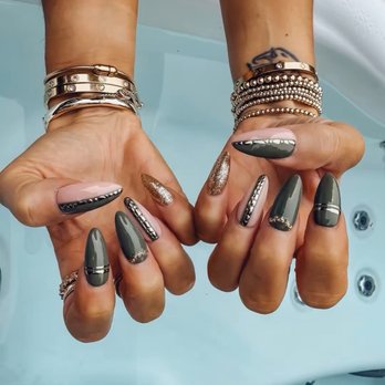 Blume Nails Spa - Nail Salons Near Me - Solon, Ohio Blume Nails Spa - Nail Salons Near Me - Solon, Ohio
