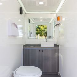 Royal Flush Luxe Mobile Restrooms