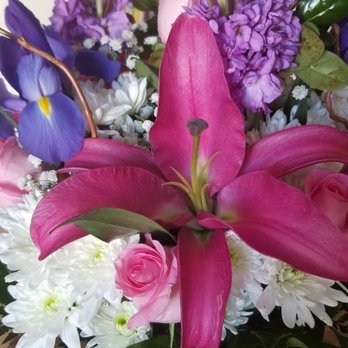 Honey Bee Flowers - Florists Near Me - Glendale, California