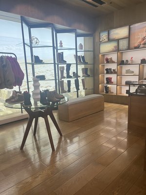 UGG Powell Street by null