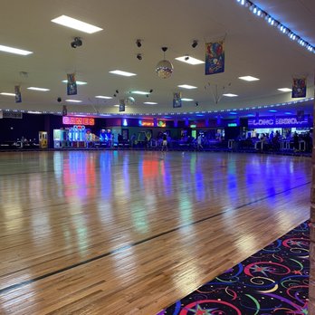 Roller Motion Skate Center - The floor - Skating Rinks Near Me - Bessemer, Alabama