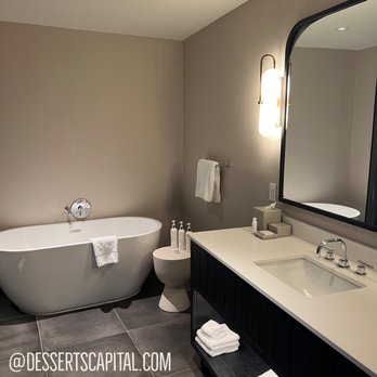 Kimpton Shane Hotel - Spacious bathroom with a separate shower and enclosed toilet area. - Hotels Near Me - Atlanta, Georgia Kimpton Shane Hotel - Spacious bathroom with a separate shower and enclosed toilet area. - Hotels Near Me - Atlanta, Georgia