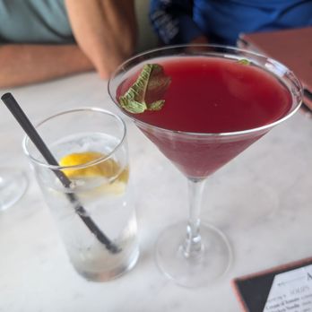 Pizza by Elizabeths - Pomegranate Mojito - Pizza Near Me - Wilmington, Delaware